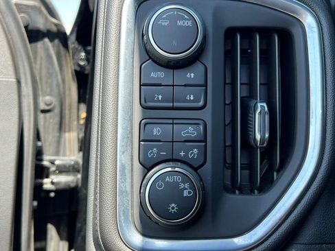 Used 2022 Chevrolet Silverado 1500 LT Trail Boss w/ Convenience Package II AWD/4WD image 25