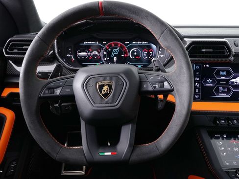 Used 2026 Lamborghini Urus SE AWD/4WD image 21