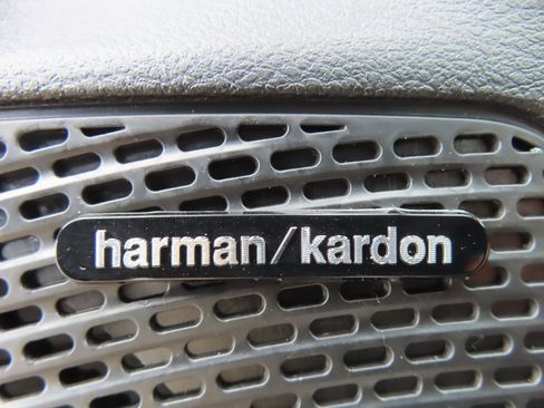 New 2026 Chrysler Pacifica Pinnacle w/ Trailer Tow Group image 17