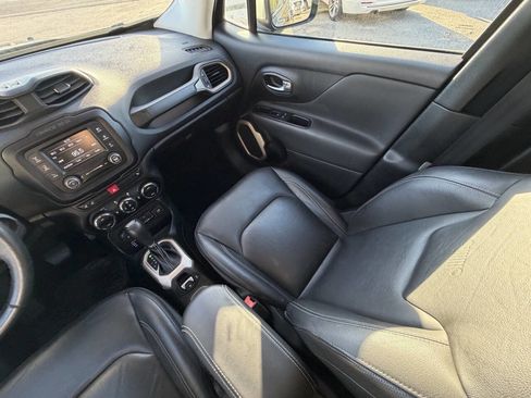 Used 2017 Jeep Renegade Limited AWD/4WD image 26