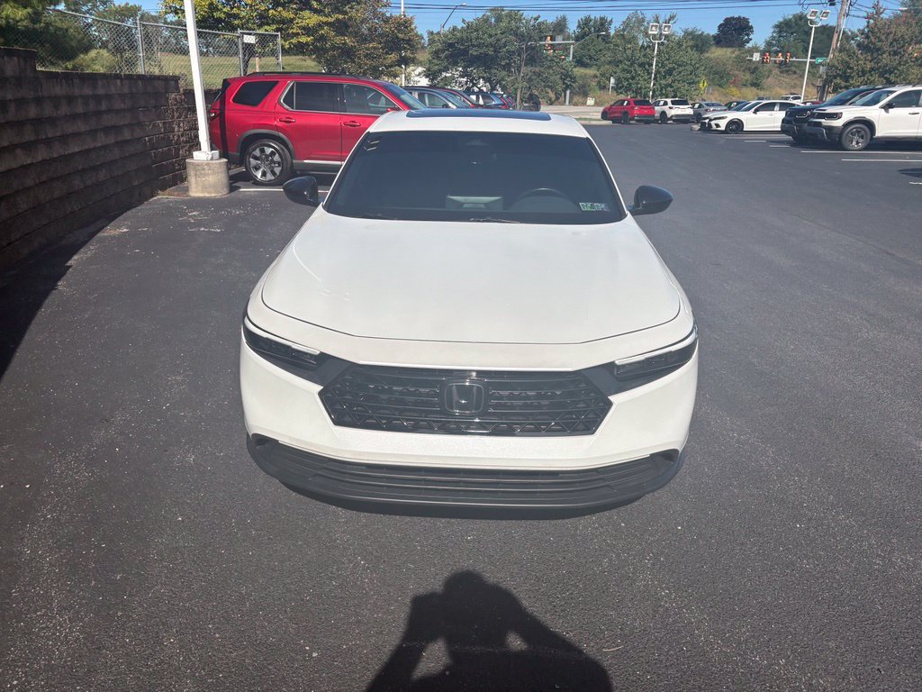 Used 2024 Honda Accord Sport image 2