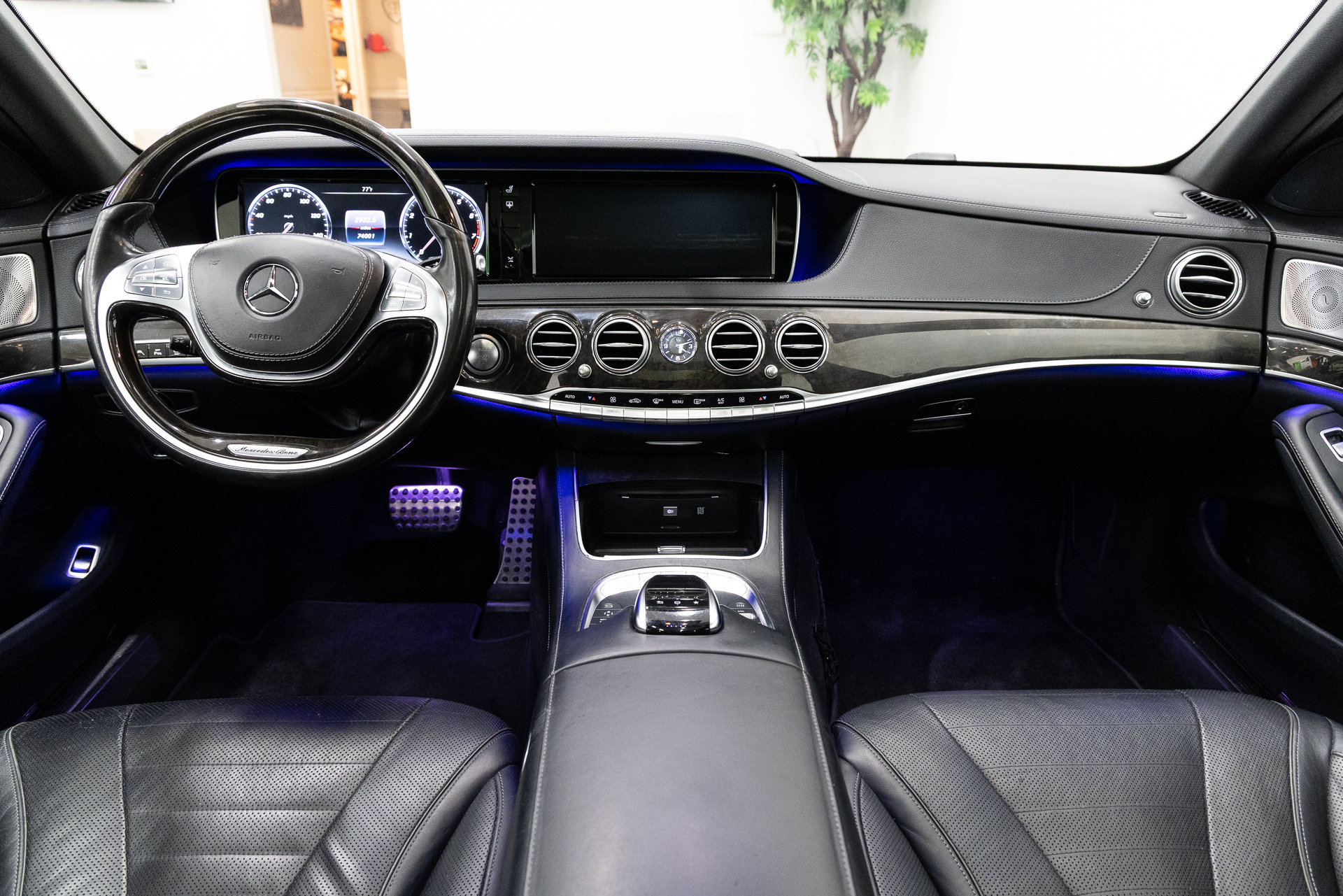 Used 2016 Mercedes-Benz S 550 Sedan image 5