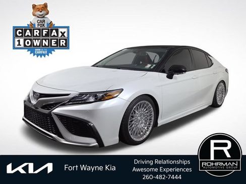 Used 2023 Toyota Camry XSE w/ Navigation Package FWD image 1
