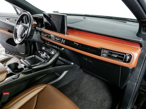 Used 2021 Lincoln Nautilus Reserve image 23