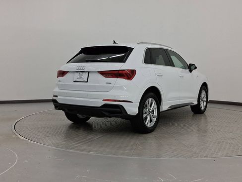 Used 2025 Audi Q3 2.0T Premium w/ Convenience Package AWD/4WD image 8