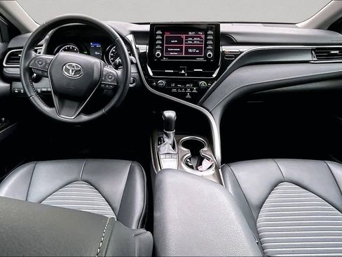 Used 2023 Toyota Camry SE w/ Convenience Package FWD image 8