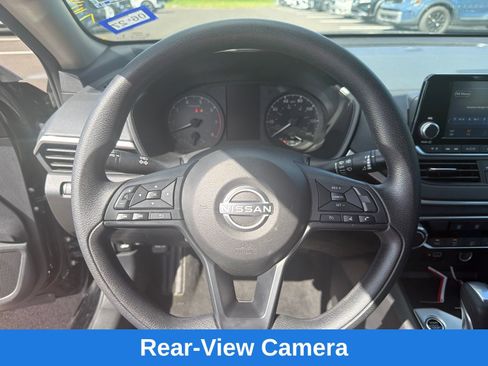 Used 2024 Nissan Altima 2.5 S FWD image 15
