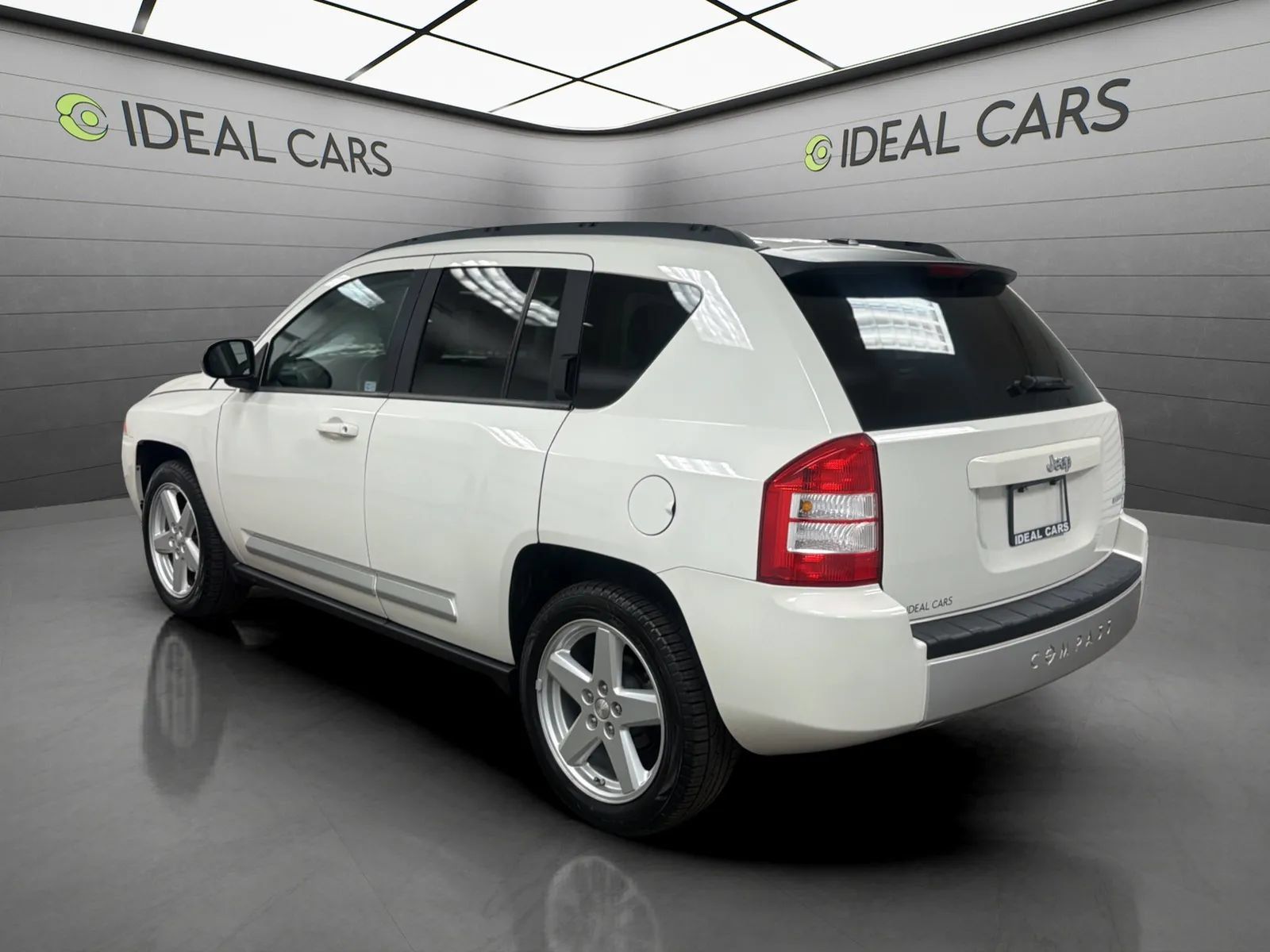 Used 2010 Jeep Compass Limited FWD image 7