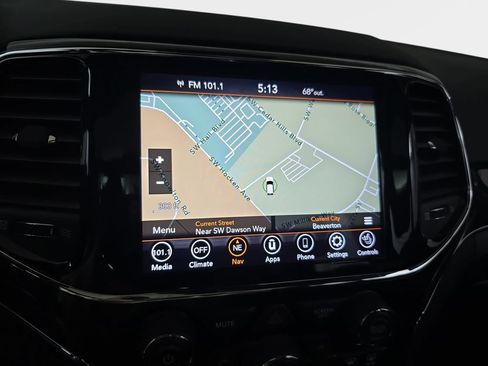 Used 2021 Jeep Grand Cherokee Trailhawk w/ Trailhawk Luxury Group AWD/4WD image 24