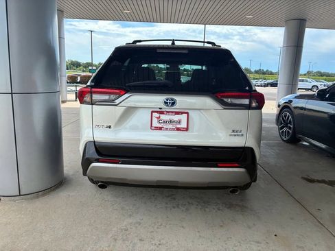 Used 2022 Toyota RAV4 XSE AWD/4WD image 6