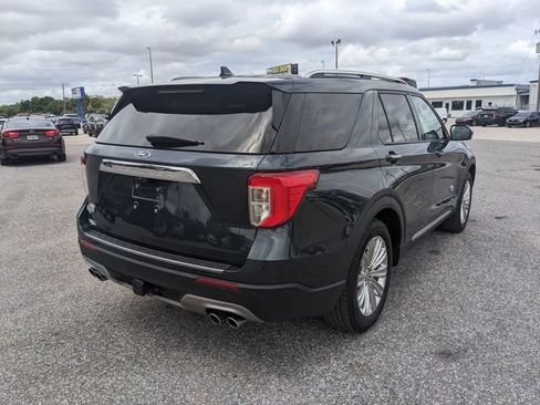 Used 2023 Ford Explorer King Ranch w/ Technology Package RWD image 4