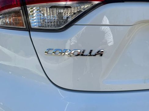 Used 2024 Toyota Corolla LE FWD image 33