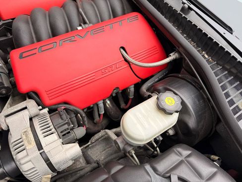 Used 2002 Chevrolet Corvette Coupe w/ Preferred Equipment Group2 image 16