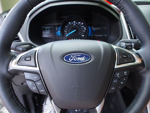 Used 2024 Ford Edge SEL w/ Convenience Package AWD/4WD image 23