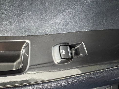 Used 2018 Ford Edge SEL w/ Equipment Group 201A FWD image 44