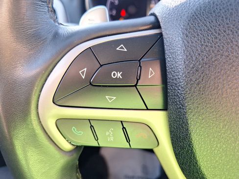 Used 2015 Jeep Grand Cherokee Limited image 23