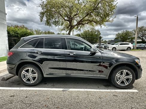 Used 2022 Mercedes-Benz GLC 300 GLC 300 image 10