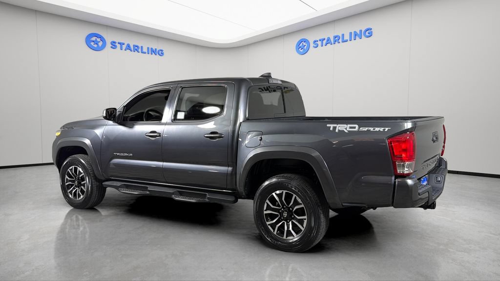 Used 2022 Toyota Tacoma TRD Sport w/ Technology Package RWD image 4