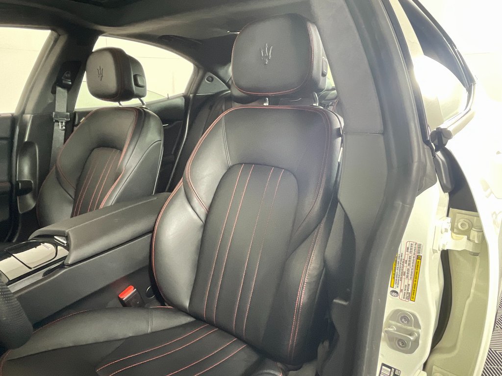 Used 2022 Maserati Ghibli Modena RWD image 30
