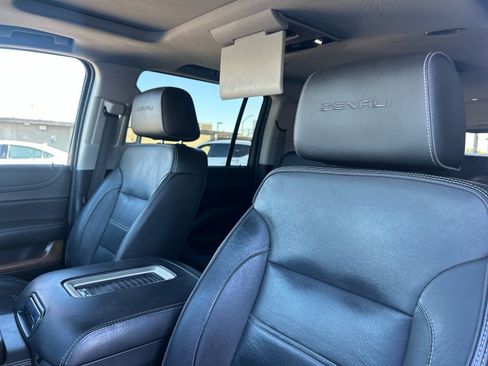 Used 2020 GMC Yukon XL Denali w/ Open Road Package AWD/4WD image 14