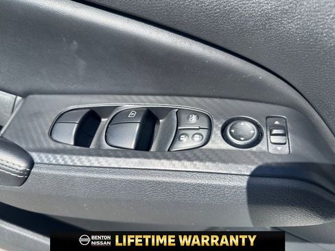 Used 2024 Nissan Altima 2.5 SV image 12