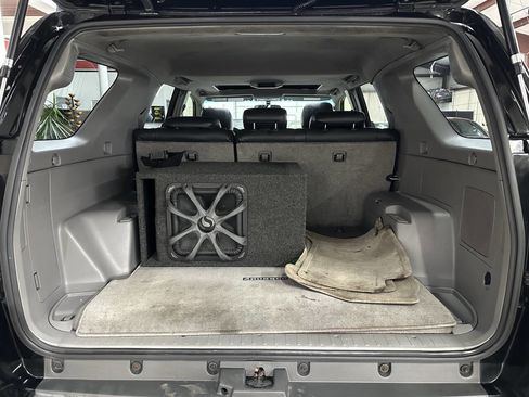 Used 2005 Toyota 4Runner SR5 image 8