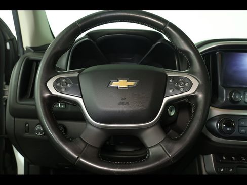 Used 2018 Chevrolet Colorado ZR2 image 16