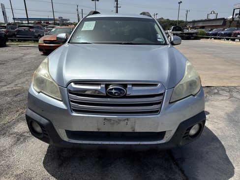 Used 2013 Subaru Outback 2.5i Premium AWD/4WD image 8