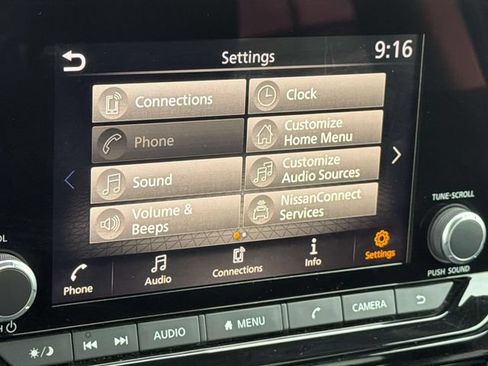 Certified 2024 Nissan Pathfinder SV FWD image 21