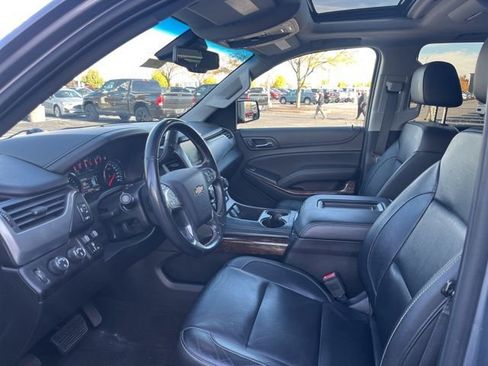 Used 2018 Chevrolet Suburban LT image 24