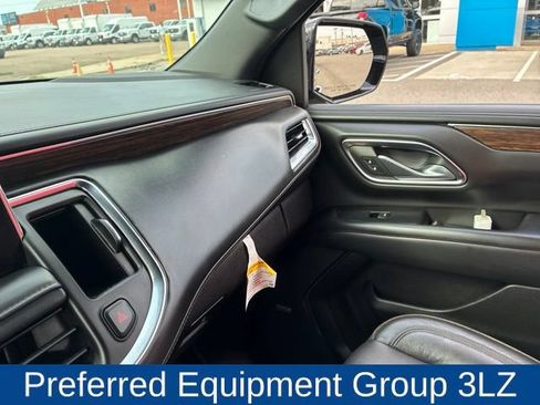 Used 2024 Chevrolet Suburban High Country w/ Premium Package AWD/4WD image 12