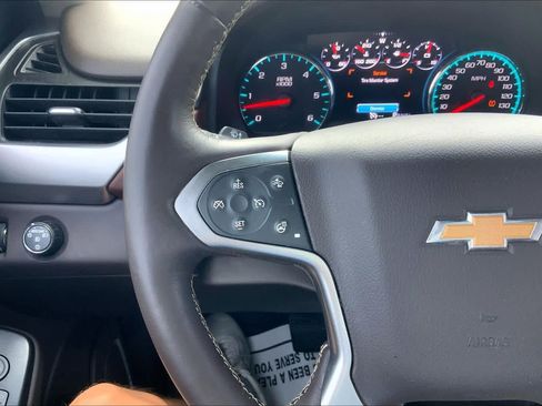 Used 2017 Chevrolet Suburban Premier RWD image 24