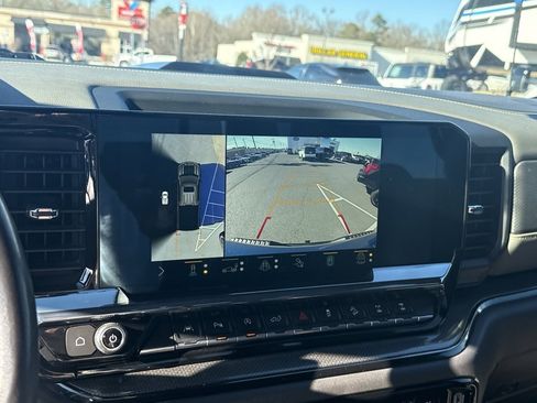 Used 2022 Chevrolet Silverado 1500 ZR2 image 23