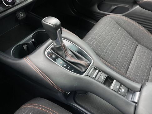 Certified 2025 Honda HR-V Sport image 19