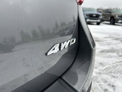 Certified 2022 Ford Explorer XLT w/ Equipment Group 202A image 25