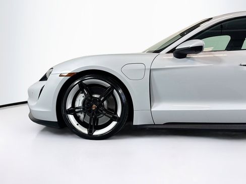 Certified 2021 Porsche Taycan 4S w/ Premium Package image 28