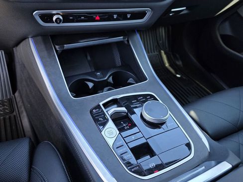 Used 2025 BMW X5 sDrive40i w/ Climate Comfort Package image 23