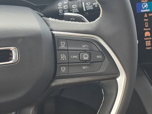 New 2026 Jeep Grand Cherokee L Limited AWD/4WD image 29