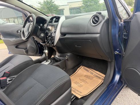 Used 2018 Nissan Versa Note SV FWD image 14