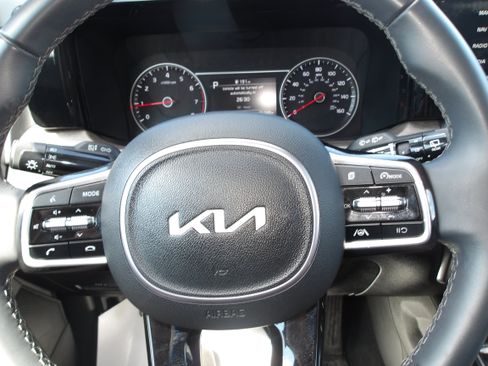 Used 2023 Kia Sorento S w/ Panoramic Sunroof Package AWD/4WD image 20
