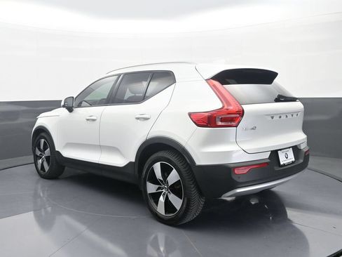Used 2021 Volvo XC40 T5 Momentum w/ Protection Package Premier AWD/4WD image 5