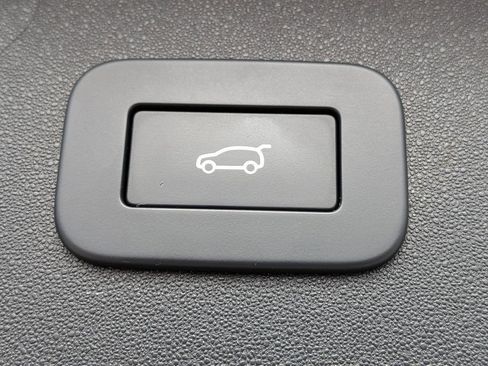 Used 2023 Land Rover Discovery Sport SE R-Dynamic AWD/4WD image 29