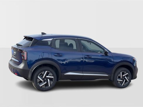 New 2026 Nissan Kicks SV image 7