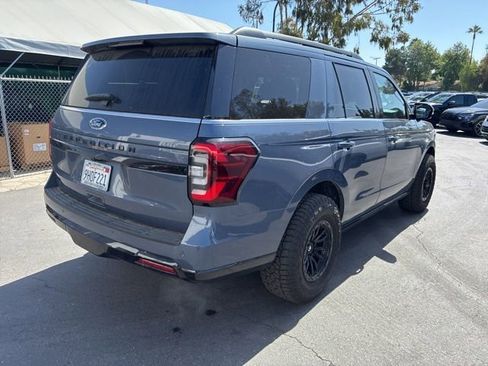 Used 2023 Ford Expedition Limited image 11