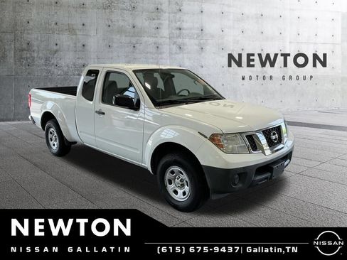 Used 2015 Nissan Frontier S RWD image 1