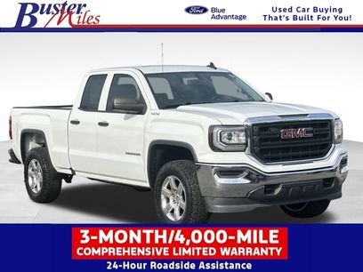Used 2017 GMC Sierra 1500 4x4 Double Cab w/ Sierra Convenience Package