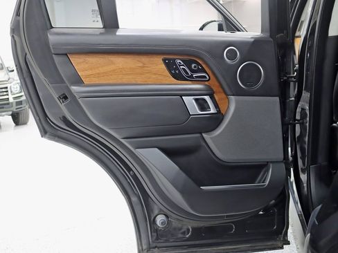 Used 2021 Land Rover Range Rover Autobiography image 40