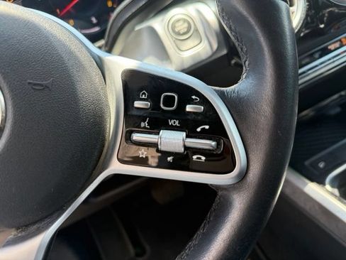 Used 2020 Mercedes-Benz GLB 250 4MATIC image 31