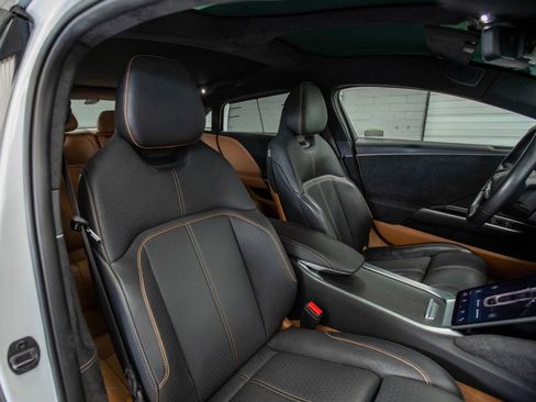 Used 2022 Lucid Air Grand Touring image 23