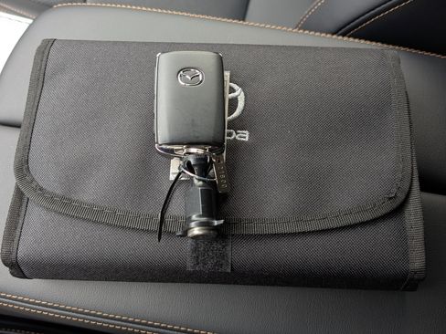 Used 2025 MAZDA CX-90 3.3 Turbo w/ Premium Plus Pkg image 40